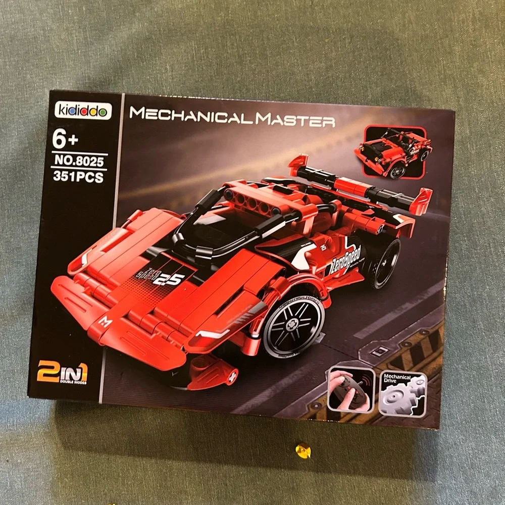 Kididdo Mechanical Master Red 2-In-1 Building Blocks Toy Car